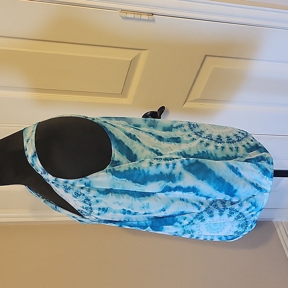 INC International Concepts blue and white size medium top - Picture 8 of 12